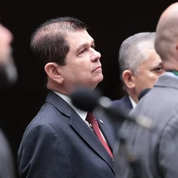 Texto já passou pelo Senado e, depois da votação de destaques, segue para a sanção do presidente Lula; relator decidiu retirar teto para a incidência do Imposto Seletivo, o chamado imposto do pecado, sobre refrigerantes