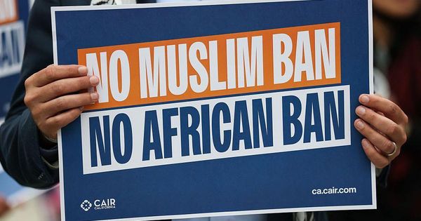 Imigrantes contam à BBC como o governo Trump cancelou abruptamente as cerimônias de cidadania que marcariam a sua naturalização, sem maiores explicações.