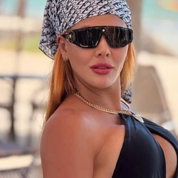 Quadrilha usava perfis falsos para marcar encontros e chantageava homens casados; três pessoas foram presas