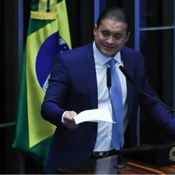 Weverton Rocha (PDT-MA) está no Senado pelo Maranhão desde 2018 e perdeu eleição para governador após romper com Flávio Dino; PF vê parlamentar como sócio oculto de esquema de descontos de aposentadorias