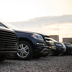 Assim como no cenário nacional, comercialização teve um crescimento recorde em 2025; no Brasil, expectativa de vendas é de 18 milhões de unidades no ano