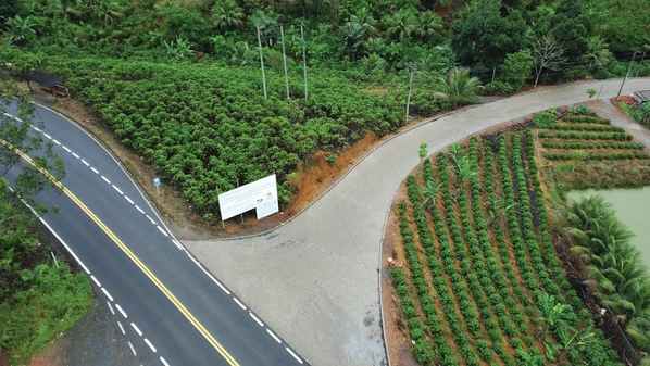Programa Caminhos do Campo pavimentou 1.300 quilômetros de estradas, facilitando o escoamento da produção agrícola do Espírito Santo
