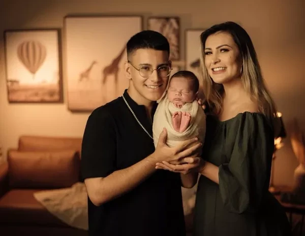 Andressa Urach com os filhos