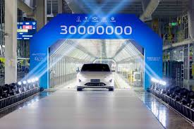 O sedã elétrico de luxo Avatr 12 simbolizou o carro de número 30 milhões da Changan