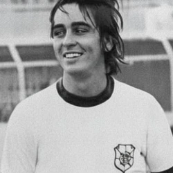 Campeão como jogador e técnico, o Capitão foi um dos maiores zagueiros da história alvinegra