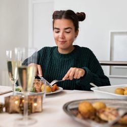 Nutrólogo explica que o segredo está na moderação, em trocas inteligentes e no equilíbrio