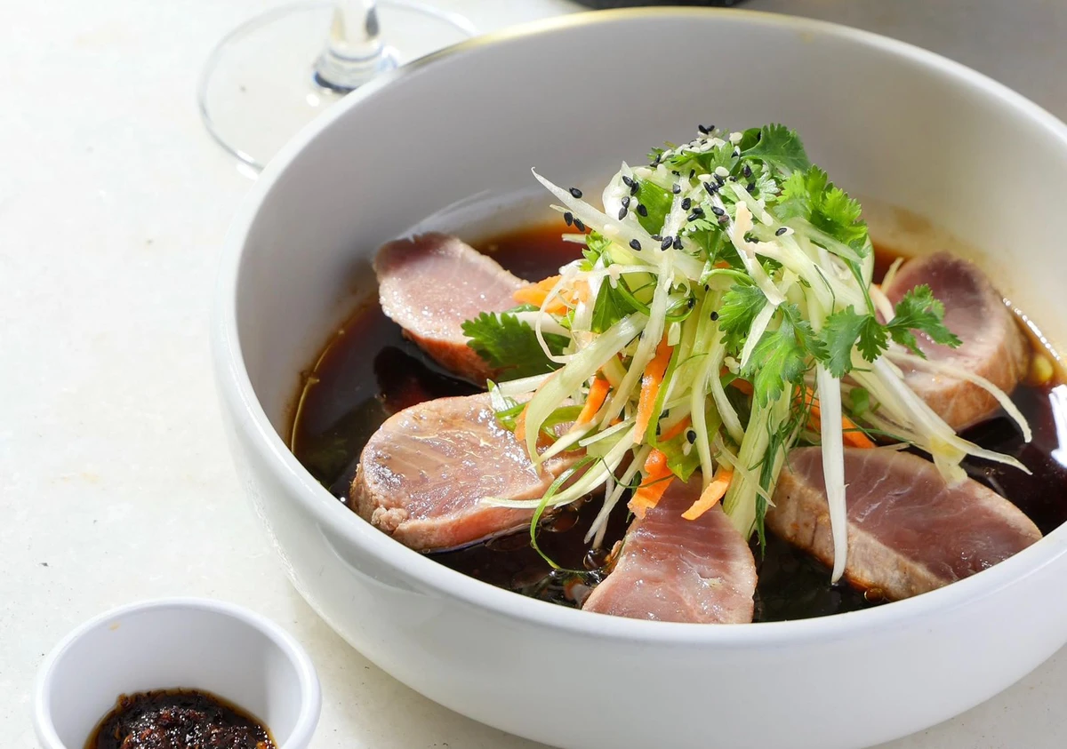 Atum para o cardápio de verão do Empório Joaquim