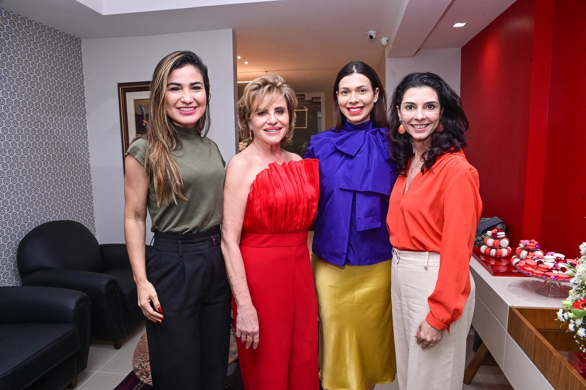 Raquel Metzker , Luciana Júdice, Gabriela Campostrin, Maria Clara Mendonça Perim