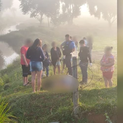Luís Antônio dos Santos Lima, de 49 anos, caiu ao passar por uma ponte por volta das 2h da madrugada deste domingo (21)