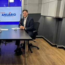 Em meio a desenvolvimento econômico, município está realizando obras estruturais e reafirmando o compromisso com a transparência, temas centrais do episódio especial do Anuário Espírito Santo 2025 com o prefeito de Vila Velha, Arnaldinho Borgo