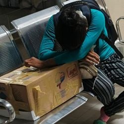 Analistas acreditam que a crise atual do sistema de saúde do Equador tenha influenciado para a derrota eleitoral do presidente Daniel Noboa na sua recente consulta popular.