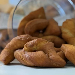 Nova lei visa preservar a técnica artesanal de preparo do produto típico, também popularizado como "mentira", e incentivar a produção e venda