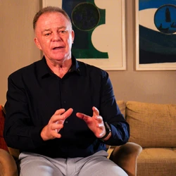 Aumento deve ser pago aos profissionais da educação no contracheque deste mês