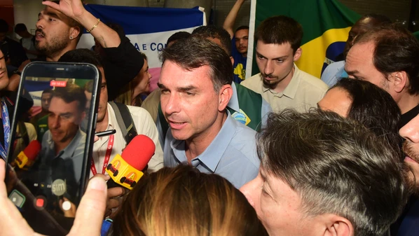 Senador do RJ esteve em Vitória na segunda-feira (22). Ele se expressou de forma mais moderada, é verdade. O conteúdo, entretanto, é outra história