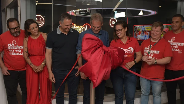 Com o novo espaço, a programação deixa de ser apenas ouvida e passa também a ser vista, com transmissões ao vivo pelo site e pelo aplicativo da emissora, ampliando a presença da Litoral no dia a dia dos capixabas