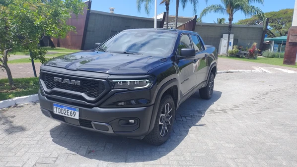 Versão a diesel da picape intermediária mostra versatilidade do modelo que vem preparado tanto para a cidade quanto para a terra