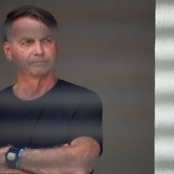 Em meio a momento decisivo para a direita, Jair Bolsonaro foi autorizado a deixar a prisão temporariamente para uma cirurgia