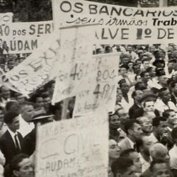 De acordo com o texto da lei, o direito se aplicava 'aos empregados e operários de estabelecimentos comerciais, industriais e bancários, sem prejuízo de ordenado'