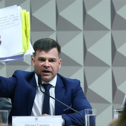 Ex-diretor-geral da PRF foi preso nesta sexta-feira (26), no Paraguai