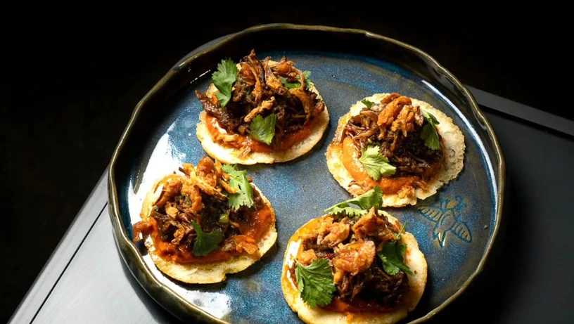 Arepas com cupim do Cuco Gastrobar, em Vitória