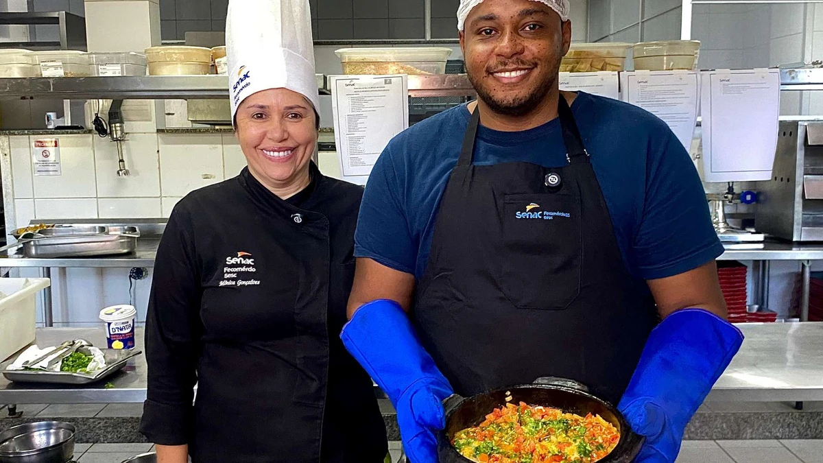Vencedor do programa "Que Apetite" faz imersão em cozinha profissional por Isadora Lima