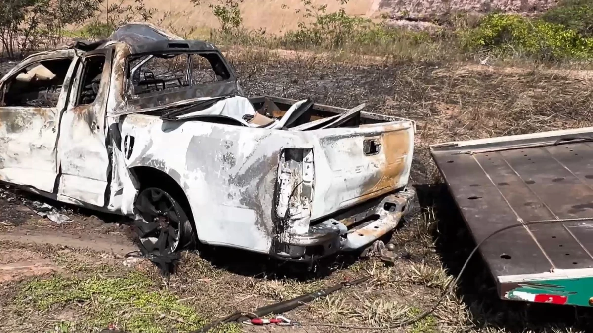 Batida entre dois carros causou a morte de 11 pessoas, na divisa entre Bahia e Espírito Santo por Alisson Andrade