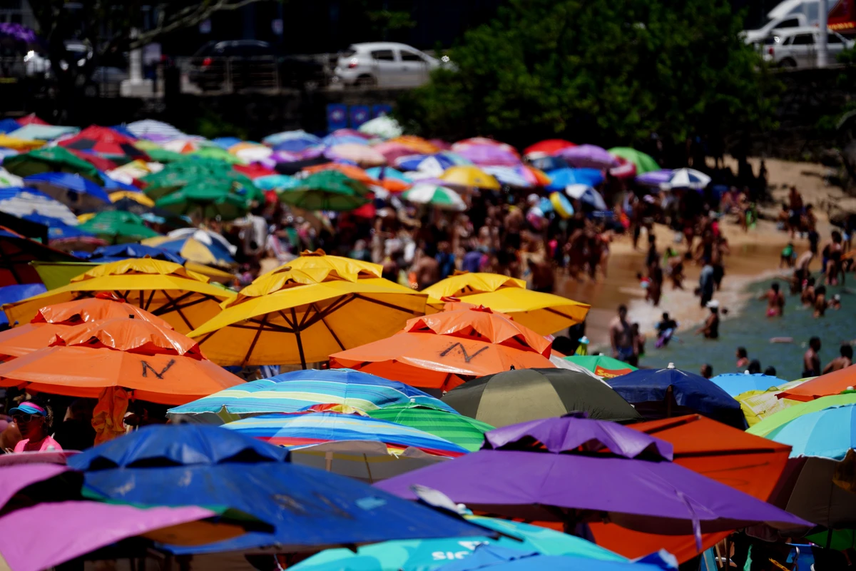 Praia da Costa por Fernando Madeira