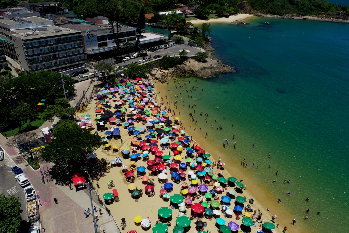 Praia da Sereia, Vila velha por Fernando Madeira