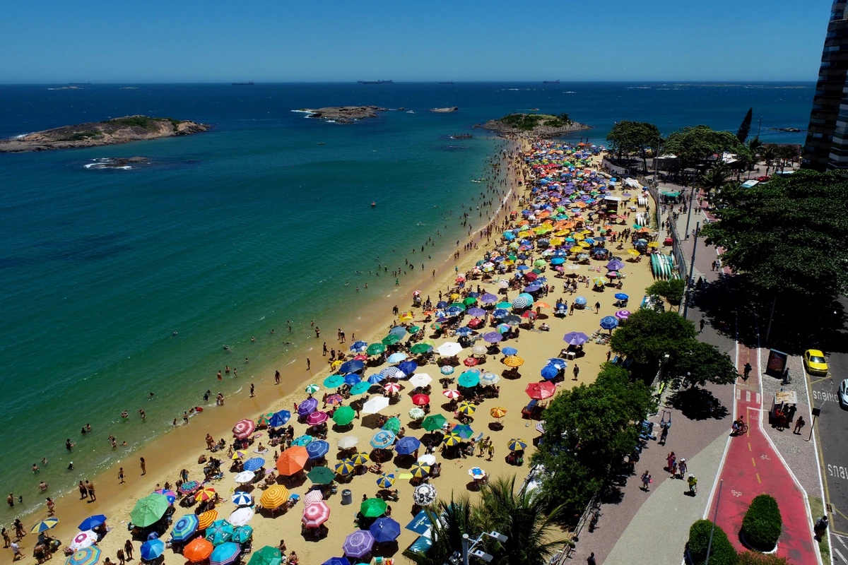Praia da Sereia, Vila velha por Fernando Madeira