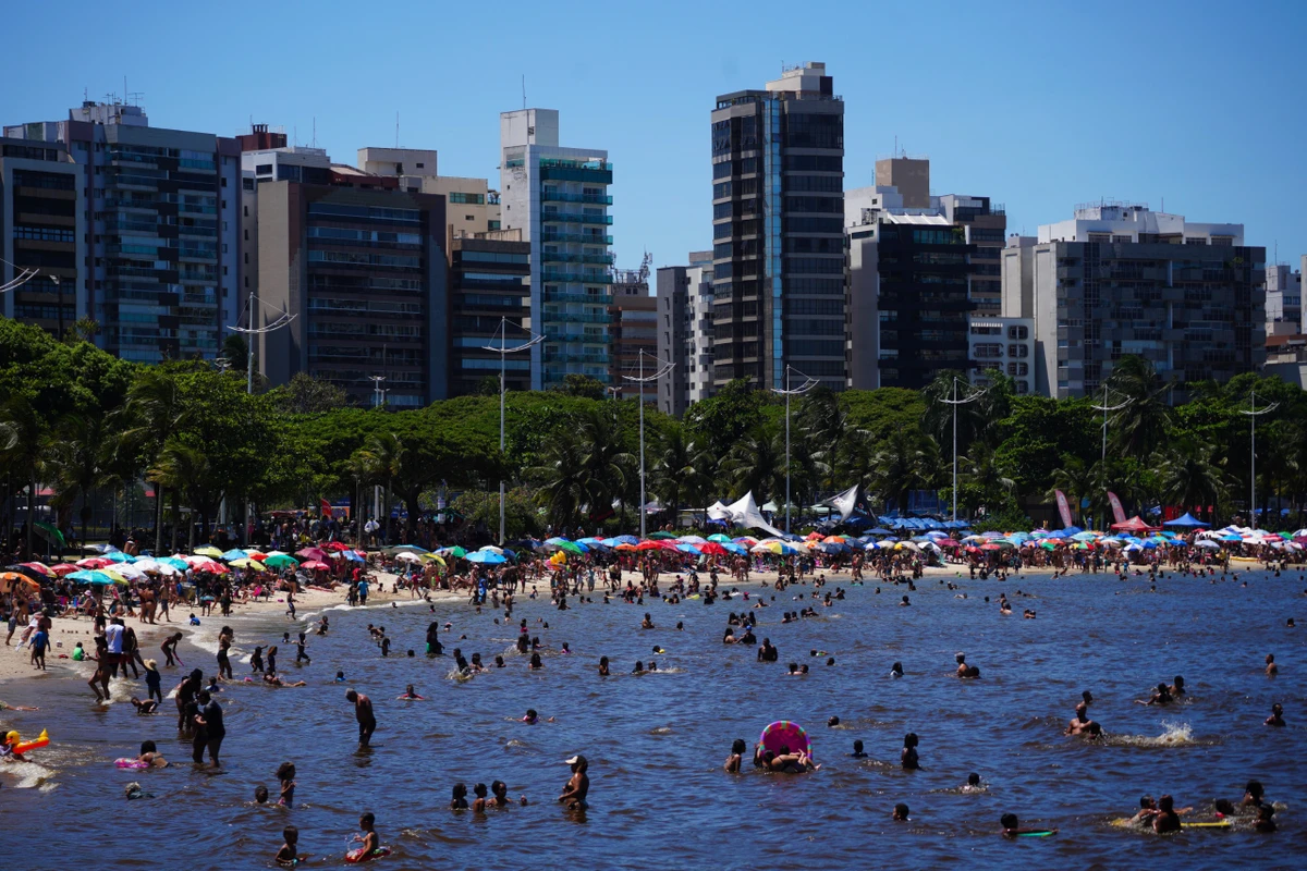 Praia do Iate, Vitória por Fernando Madeira