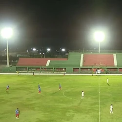 Apesar do aumento de público neste ano, 69 jogos tiveram menos de 100 pagantes, o que equivale a 38,3% de todas as partidas realizadas na temporada