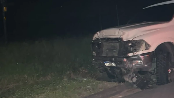 Caminhonete RAM envolvida em acidente que matou família na BR 101, na altura de Jaguaré