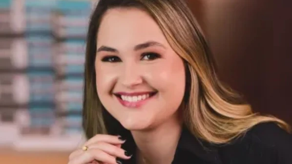 Os dois foram atropelados por um caminhão na pista de rolamento pouco após deixarem o carro; o socorro foi acionado, mas Samara morreu dentro da viatura do Samu