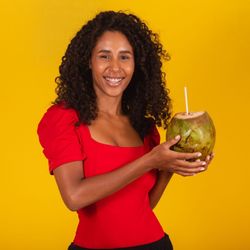 Saiba como pequenas escolhas alimentares podem ajudar o organismo a se recuperar após os exageros