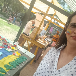 O clima entre os refugiados entrevistados pela BBC Brasil é de comemoração e alívio, com alguns já pensando na possibilidade de retornar ao país de origem após anos fora.