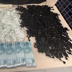 Veículo roubado no Rio de Janeiro circulava com placas adulteradas; ocorrência começou após alerta do videomonitoramento