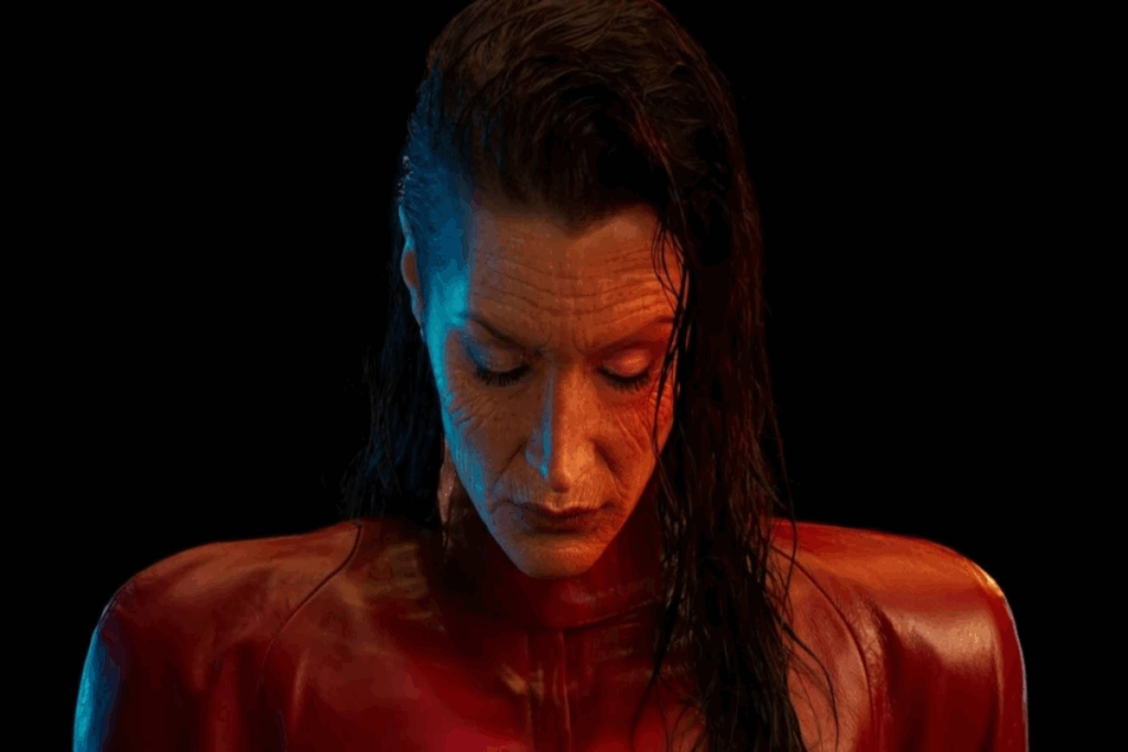 “The Beauty: Lindos de Morrer” expõe o lado sombrio da busca pela perfeição ao misturar moda, ciência e uma ameaça global mortal (Imagem: Reprodução digital | Hulu e Disney+)  