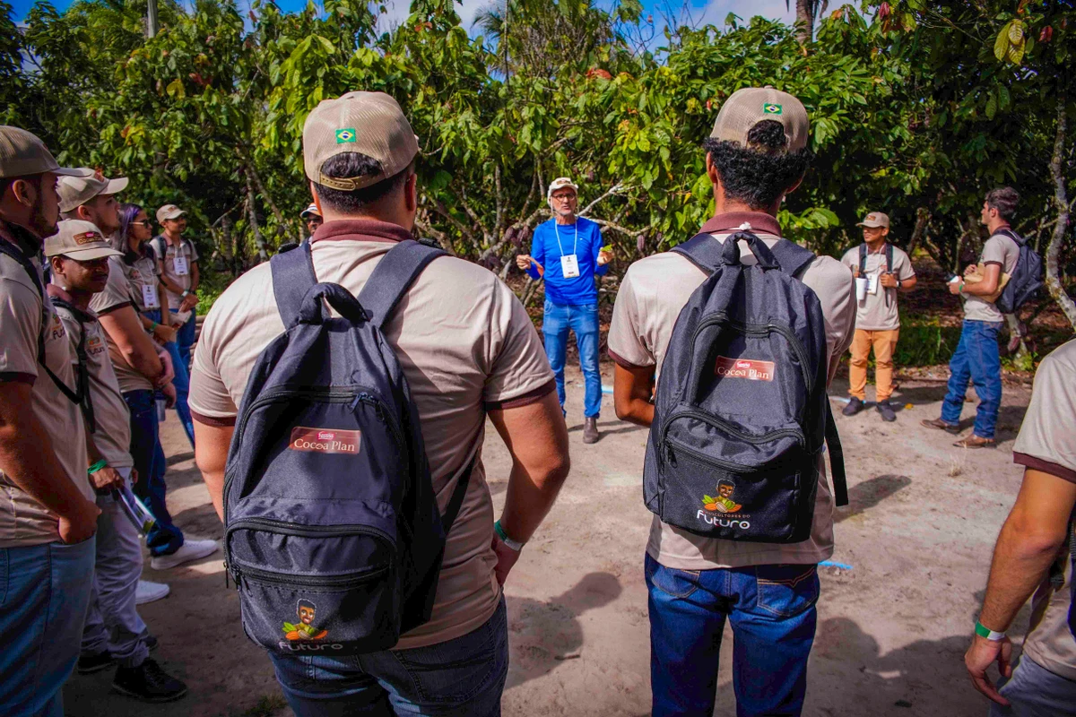 Uma das linhas de atuação do Nestlé Cocoa Plan é o projeto Cacauicultores do Futuro, que já impactou cerca de 240 jovens em todo o Brasil.