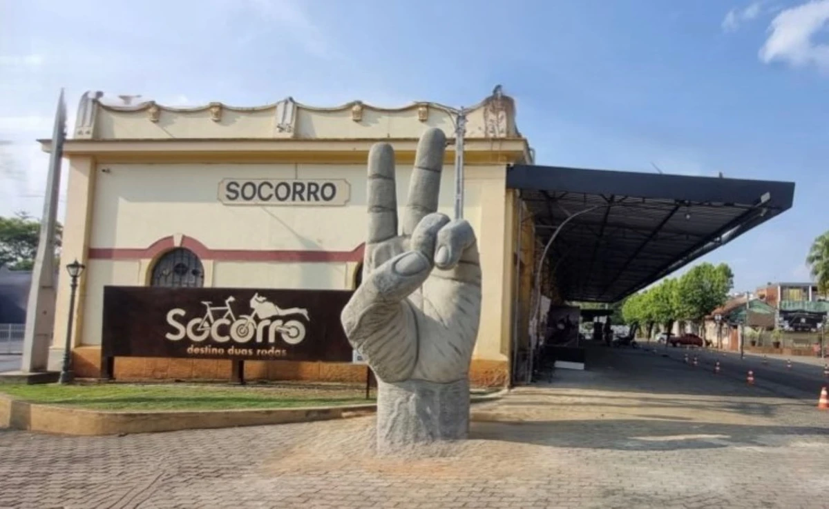  Monumento da Rota Biker de Socorro (SP)