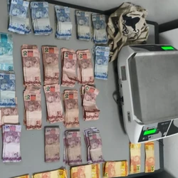 Vítima aguardava a abertura do semáforo na Avenida Luciano das Neves e foi abordada por uma dupla; carro foi localizado pela Guarda horas depois