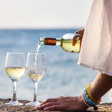 Imagem - Conheça 6 mitos e verdades sobre o consumo de vinho no verão
