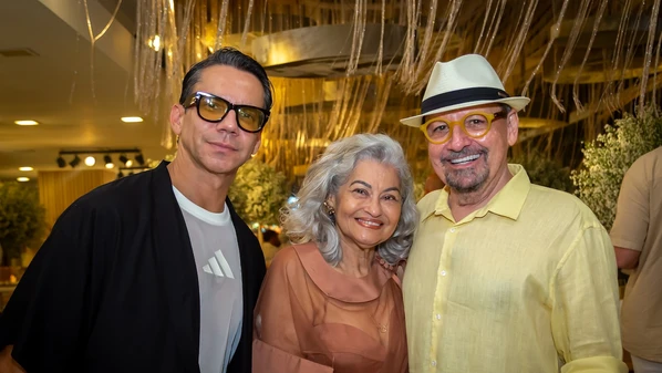 A banda Evidance e DJ Alessandro De Prá animaram o Réveillon All White, na noite do dia 31