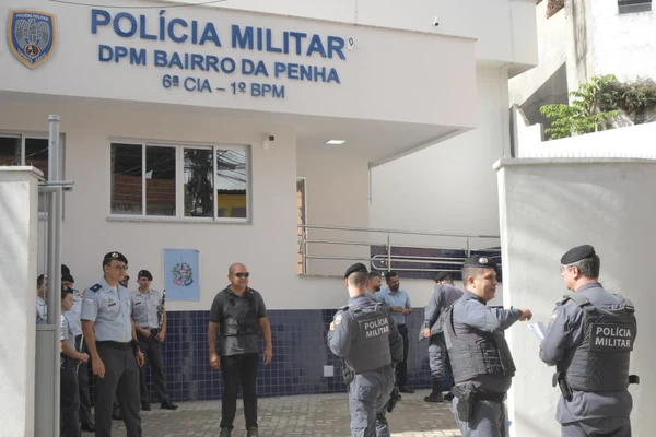 Inauguração do Destacamento Policial Militar do Bairro da Penha por  Ricardo Medeiros