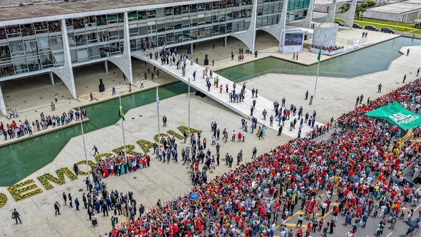 Enquanto Supremo e governo Lula realizaram eventos, presidentes da Câmara e do Senado não se pronunciaram sobre a data