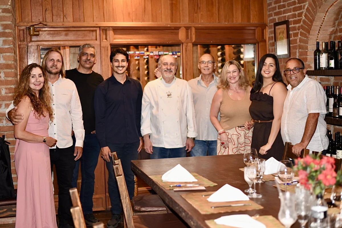 Cloves Louzada
Thuanny Louzada
Vitor Carvalho.
Márcia Monteiro
Bruno Menezes
Pedro Paulo Abreu - Pepê 
Weverton Almeida
Priscila Chiste
Alex Santos