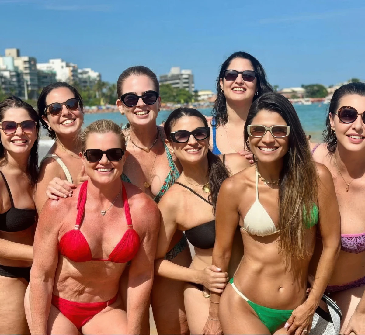 Ariane e Lurdinha Perovano, Marcela Galazi, Kenya Bonatto, Francis Paim, Marcella Zon, Lorena e Ivana Bonesi