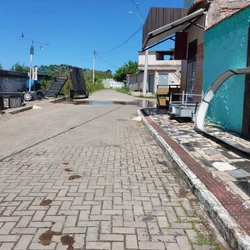 Disparos de arma de fogo foram ouvidos por pessoas que estavam em um campo de futebol de Jardim Botânico; minutos depois, o corpo de Felype Santos Simões foi encontrado