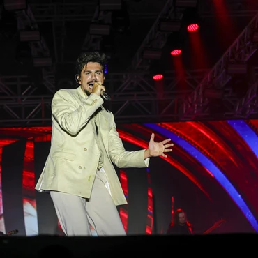 Imagem - Luan Santana emociona Guarapari após oito anos de espera; veja fotos