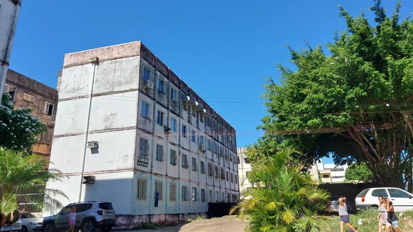 O crime aconteceu na madrugada deste domingo (11), no bairro Boa Vista II; vítima foi socorrida em estado grave e levada para hospital em Vitória