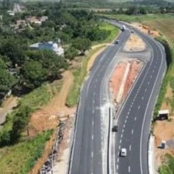 Durante a inauguração das novas pistas, nesta quarta-feira (25), a concessionária se comprometeu a antecipar obras de norte a sul do Estado, com investimento de quase R$ 1,5 bilhão